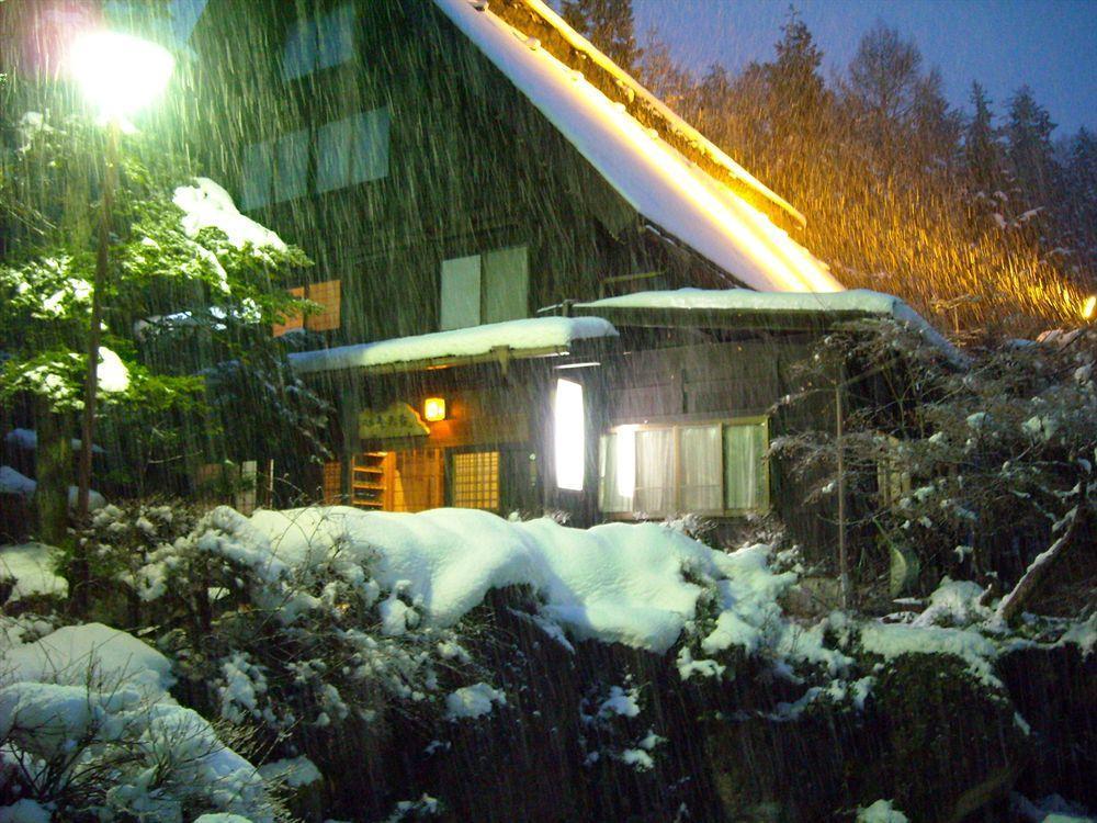 Hida Gasshoen Hotel Takayama  Exterior photo