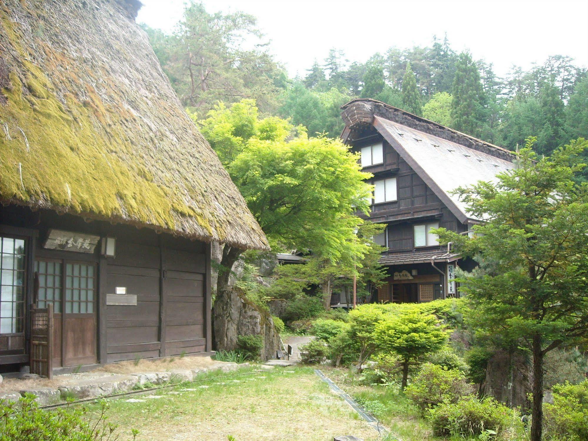 Hida Gasshoen Hotel Takayama  Exterior photo